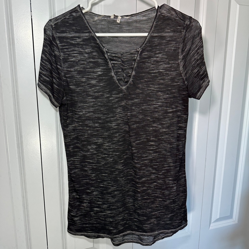 BKE‎ Top Womens S Black Burn out Space Dye Lattice V-Neck Lace Up Tee Grunge Y2K
